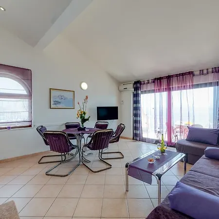 Majda Daire Lokva Rogoznica